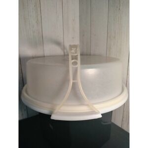 Tupperware Vintage 9" Pie Taker Tray, Lid and handle (J4)